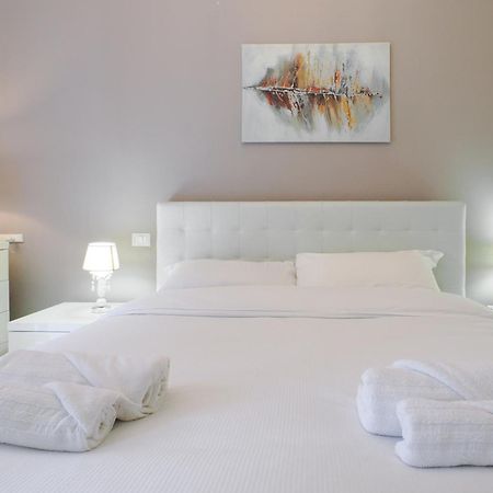 Primopiano - Zumbini B Apartment Milan Bagian luar foto