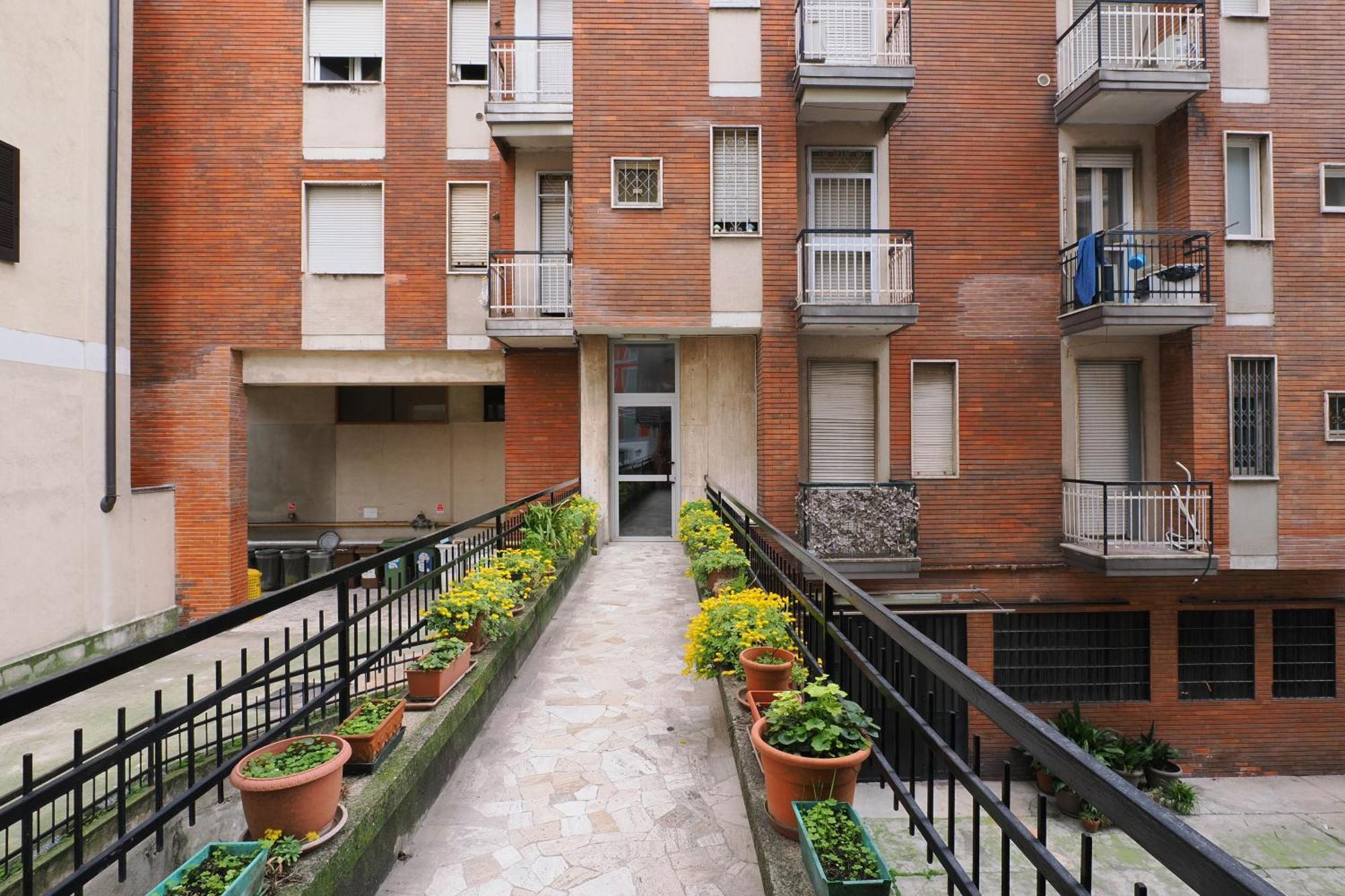 Primopiano - Zumbini B Apartment Milan Bagian luar foto